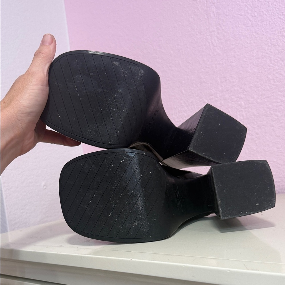 Zara Black Platform Heels - Picture 4 of 4